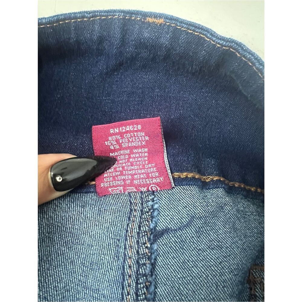 10 for $20 New With Tags High-Rise Distressed Skinny Jeans | Dark Wash | - Picture 5 of 13